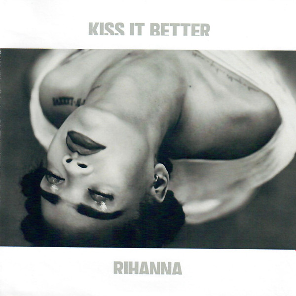 RIHANNA 